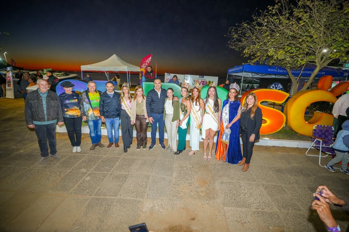 Valdés desembarcó en Paso de la Patria para inaugurar la 60° Fiesta Nacional de la Pesca del Dorado