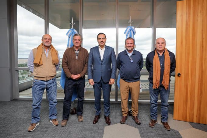 Valdés recibió al presidente de la Sociedad Rural Argentina