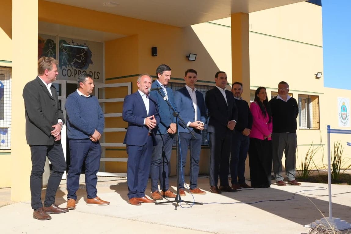 En Mocoretá, Valdés habilitó el nuevo Centro Integral de Atención para personas con Discapacidad