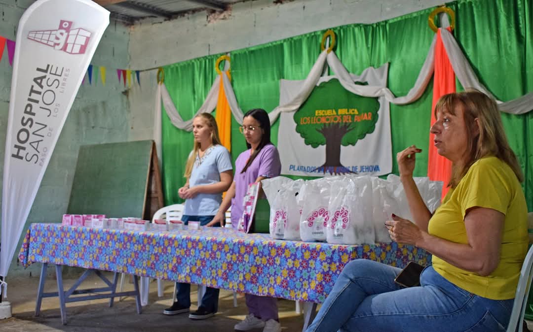El hospital “San José” visita los barrios para acercar servicios
