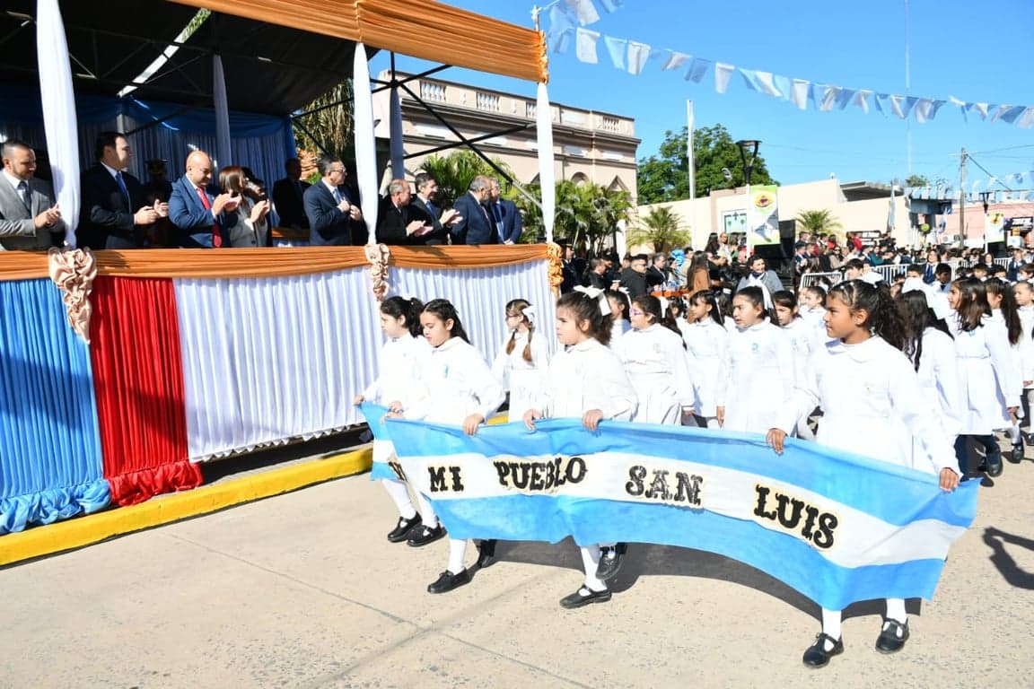 Valdés acompañó al pueblo de San Luis del Palmar en un nuevo aniversario de su fundación