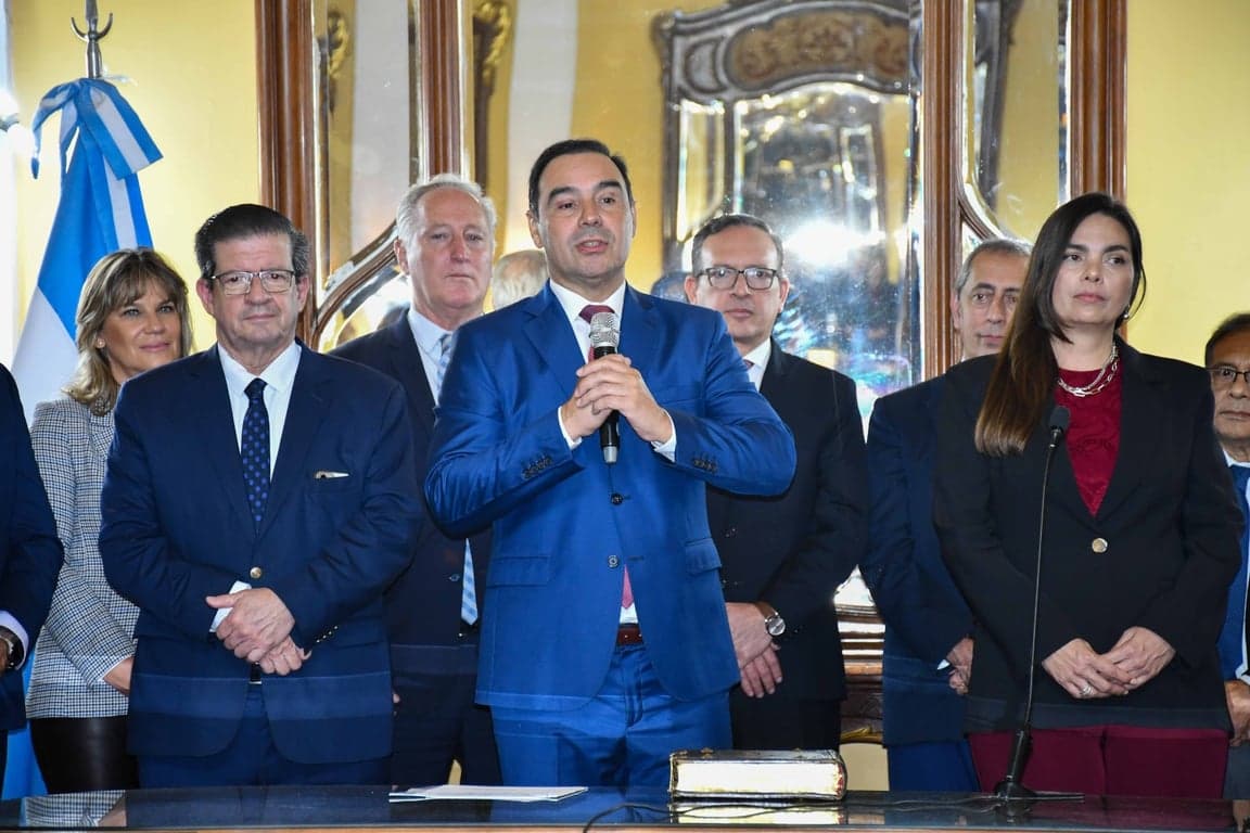 Valdés tomó juramento y puso en funciones a Natalia Romero al frente del Ministerio de Ciencia y Tecnología