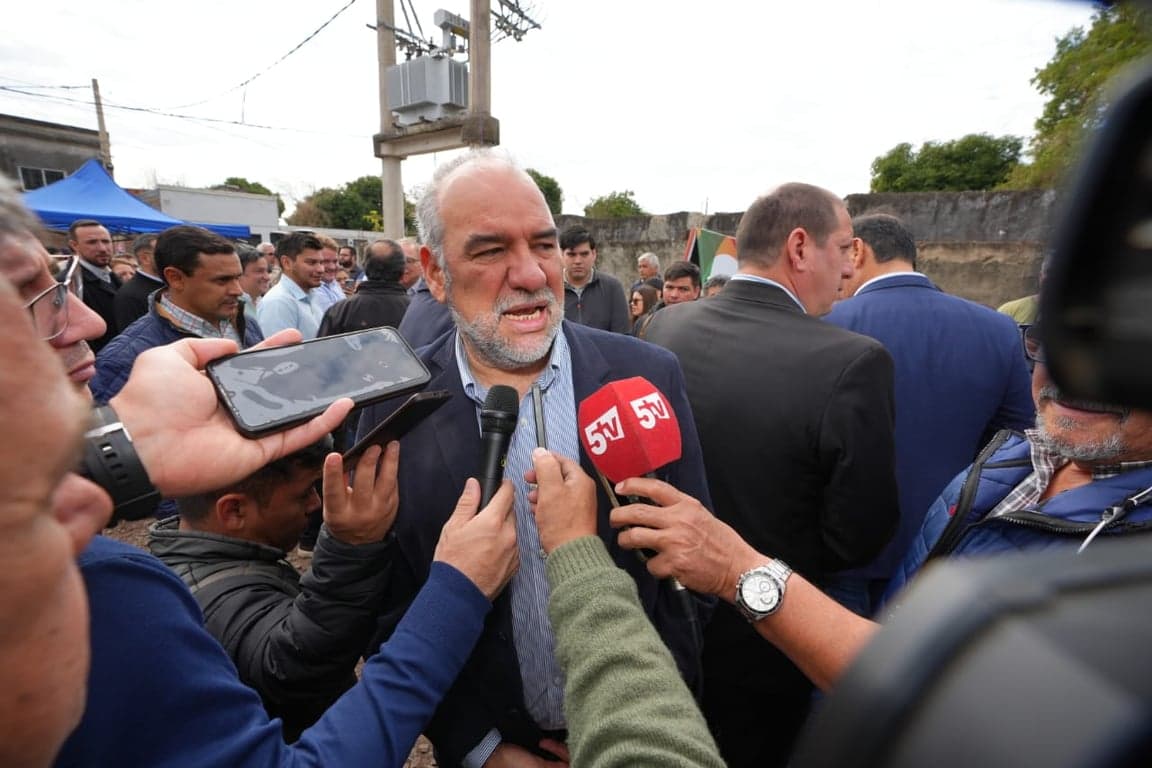 Valdés anunció más obras viales en barrios de la ciudad e instó a seguir trabajando por el futuro
